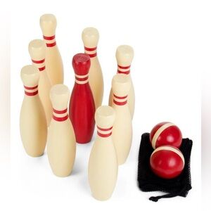 Crown Wooden Lawn Bowling Set with Red and Cream NIB
